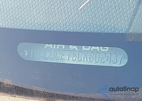 2012 Ford Escape Limited z USA, uszkodzony, nr VIN 1FMCU0E75CKB02437